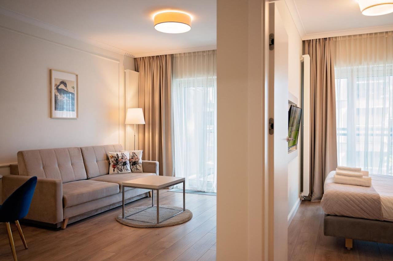 Mennica Residence - Grzybowska 43A Варшава Екстериор снимка