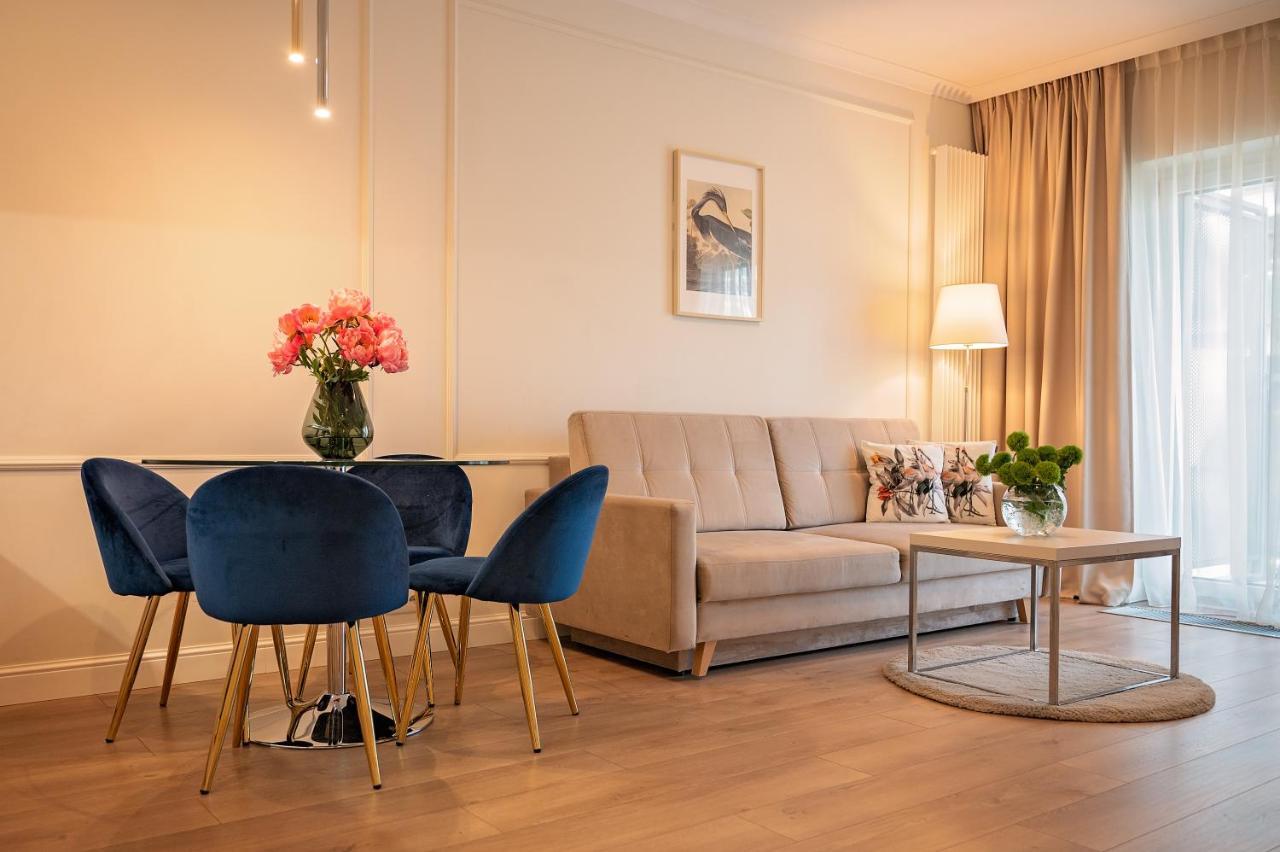 Mennica Residence - Grzybowska 43A Варшава Екстериор снимка