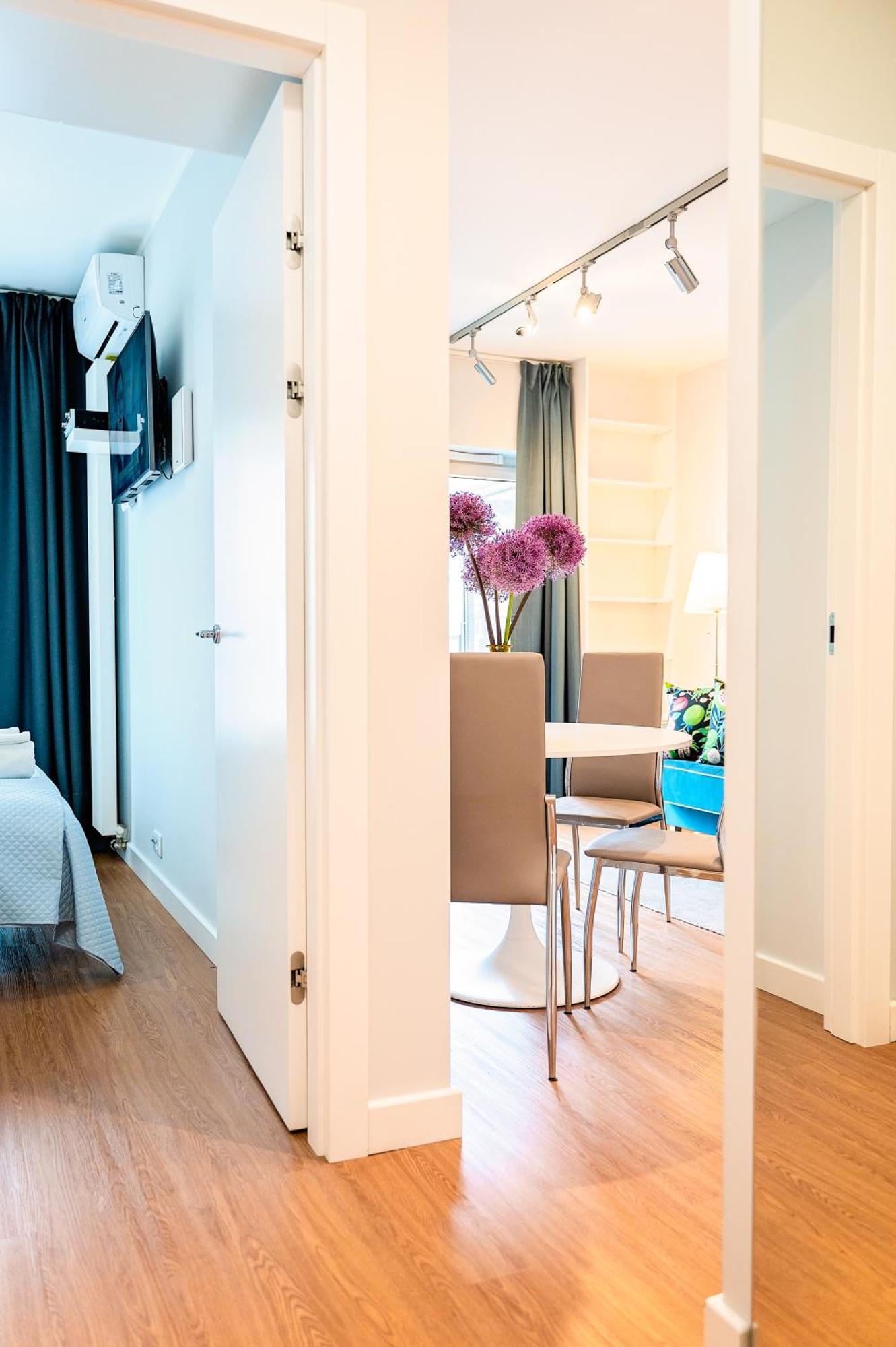 Mennica Residence - Grzybowska 43A Варшава Екстериор снимка