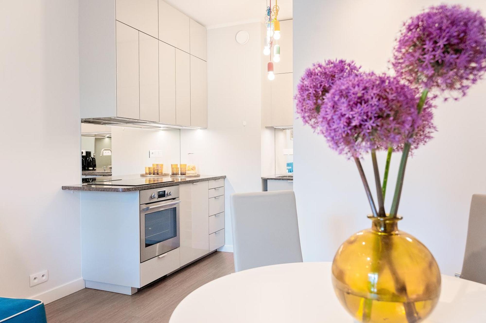 Mennica Residence - Grzybowska 43A Варшава Екстериор снимка