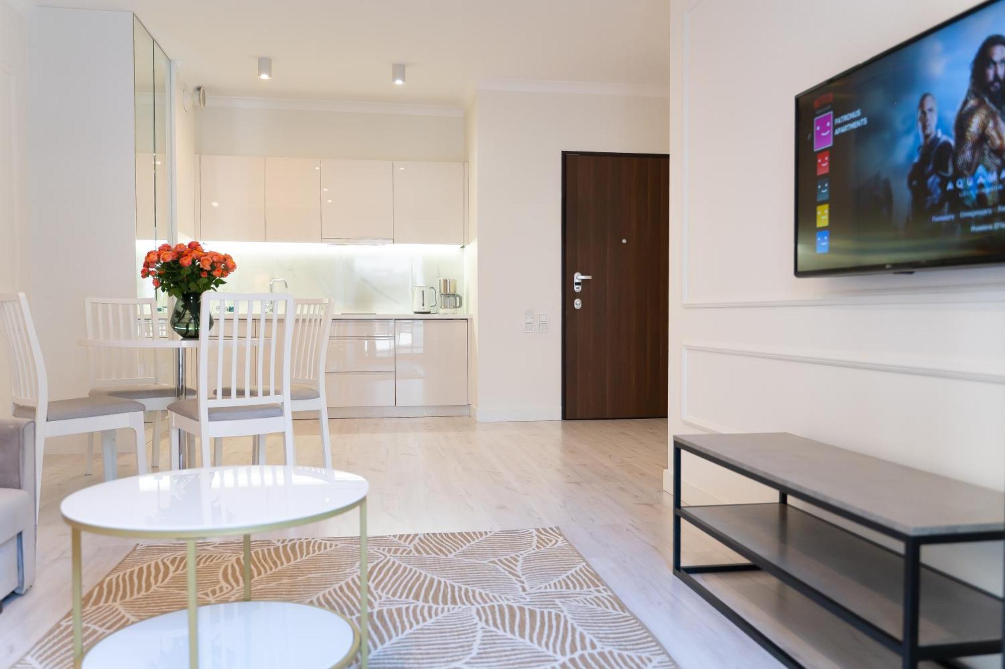 Mennica Residence - Grzybowska 43A Варшава Екстериор снимка