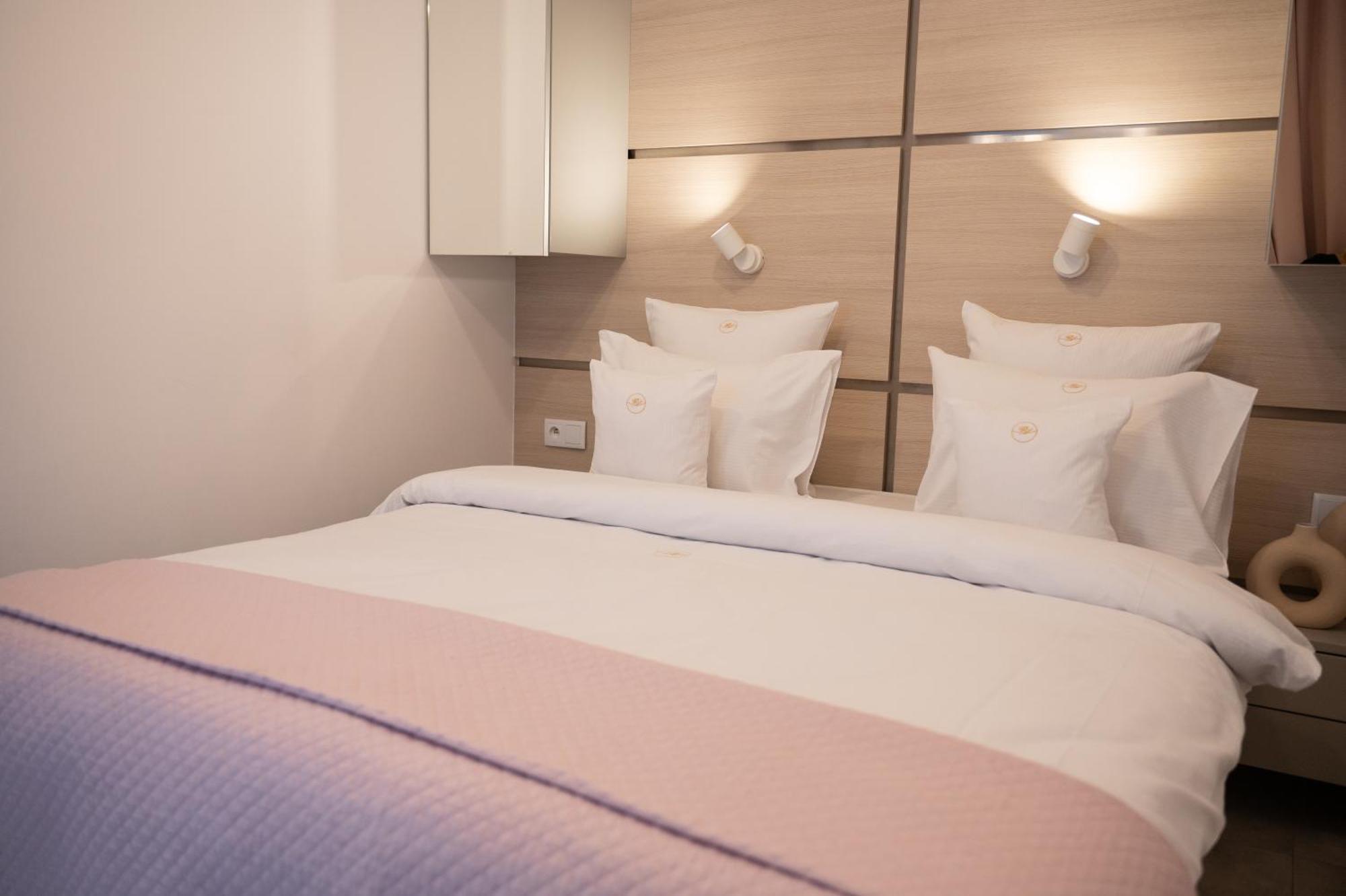 Mennica Residence - Grzybowska 43A Варшава Екстериор снимка