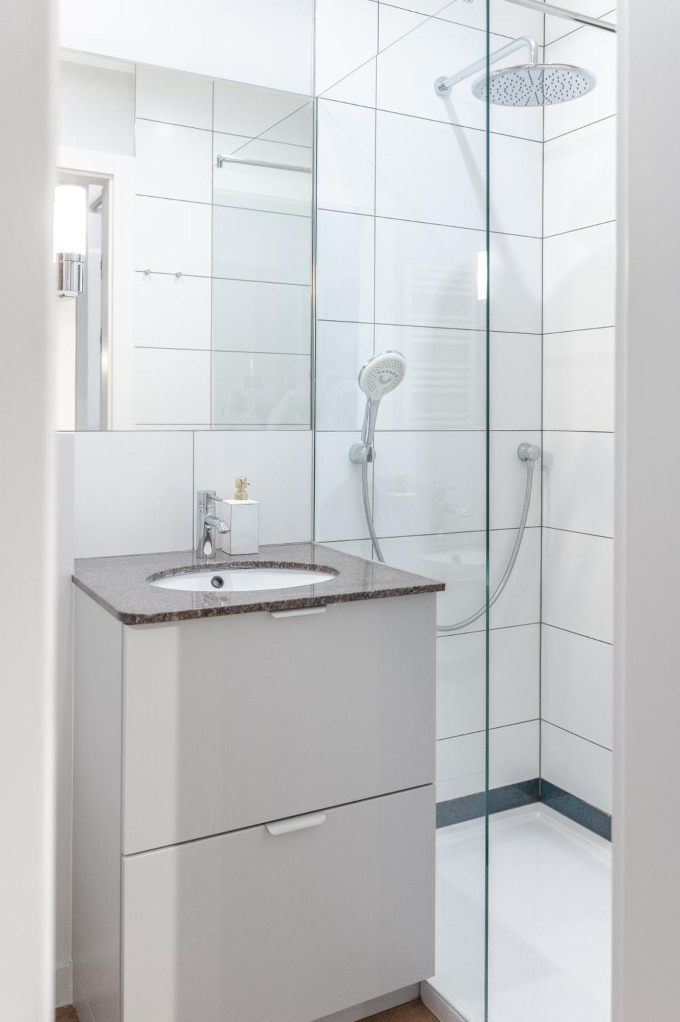 Mennica Residence - Grzybowska 43A Варшава Екстериор снимка