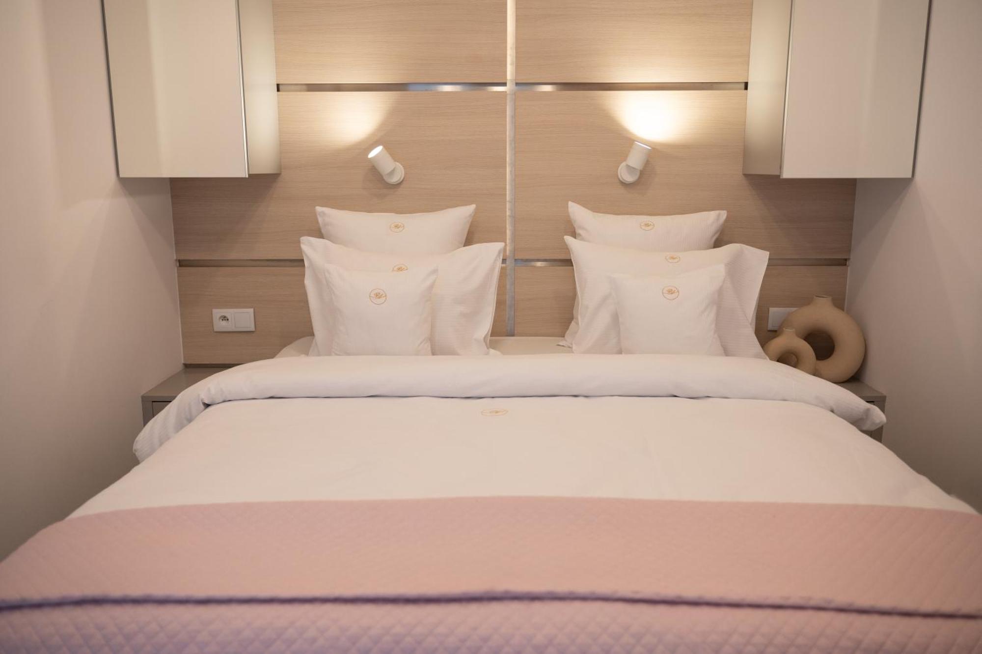 Mennica Residence - Grzybowska 43A Варшава Екстериор снимка