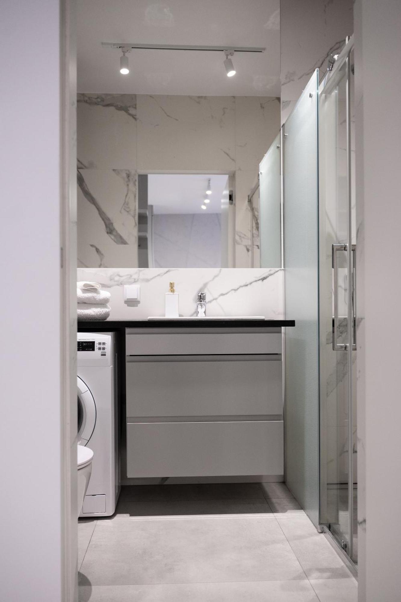 Mennica Residence - Grzybowska 43A Варшава Екстериор снимка