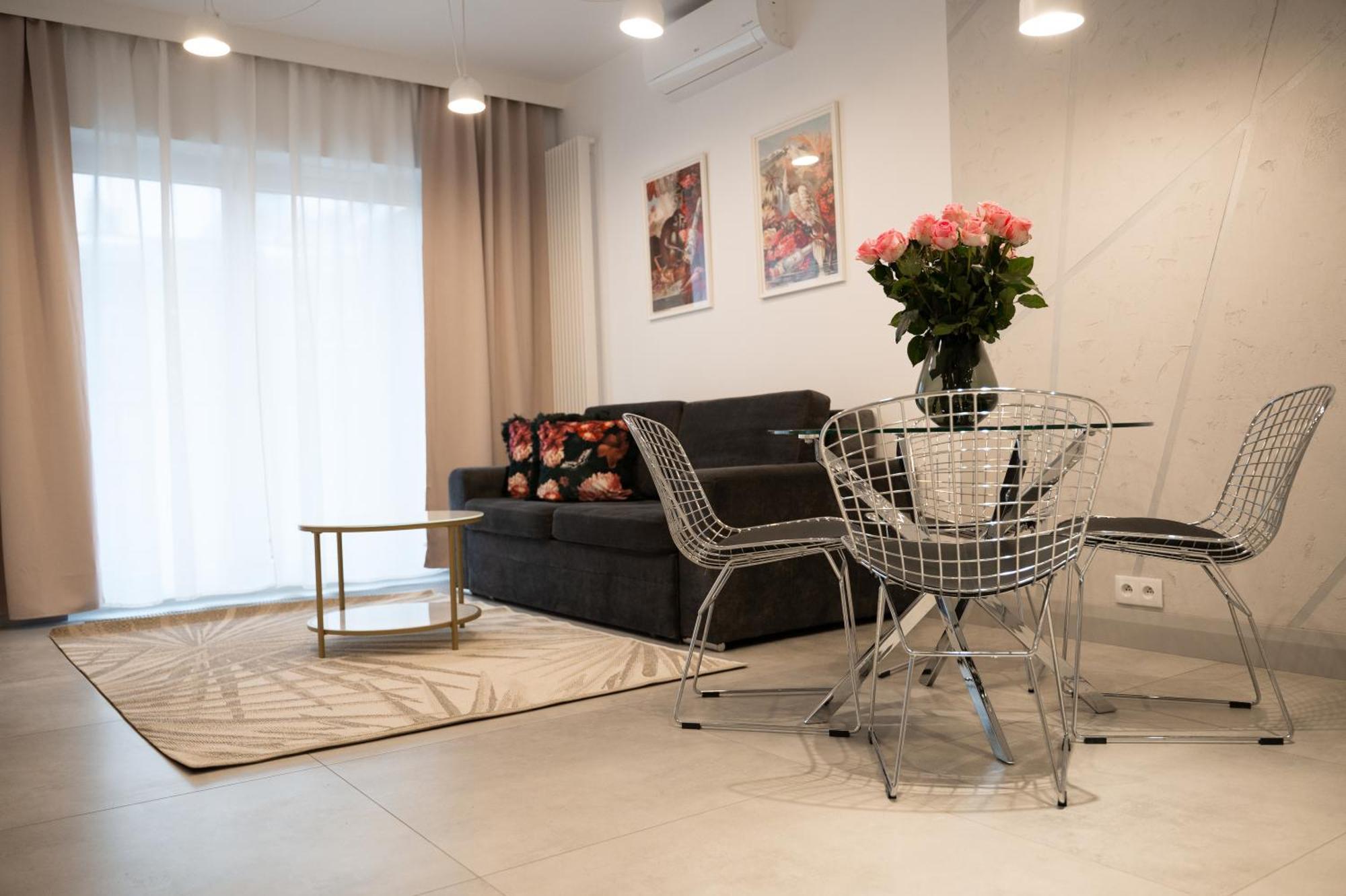 Mennica Residence - Grzybowska 43A Варшава Екстериор снимка